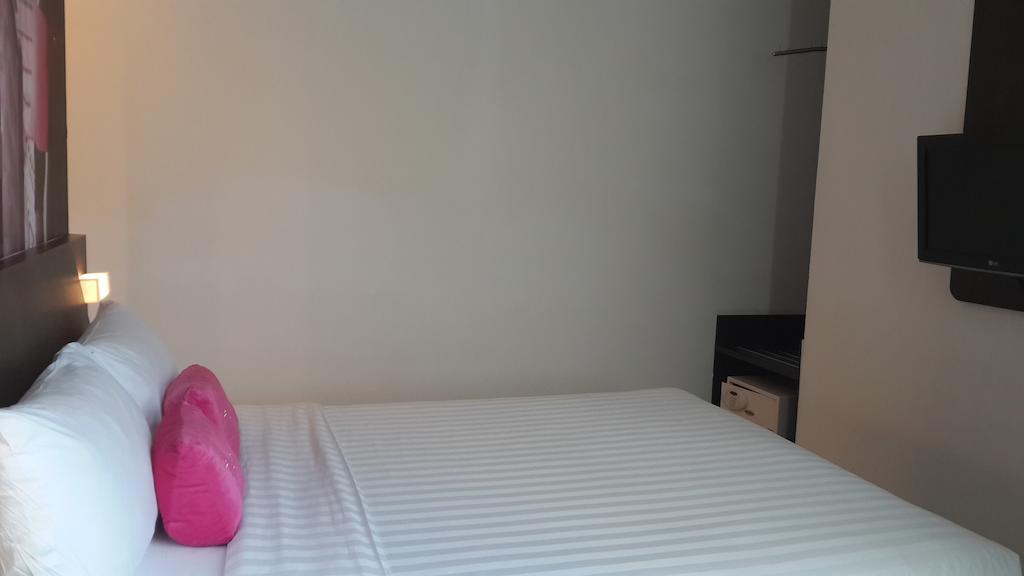 Favehotel Pluit Junction Jakarta Ngoại thất bức ảnh