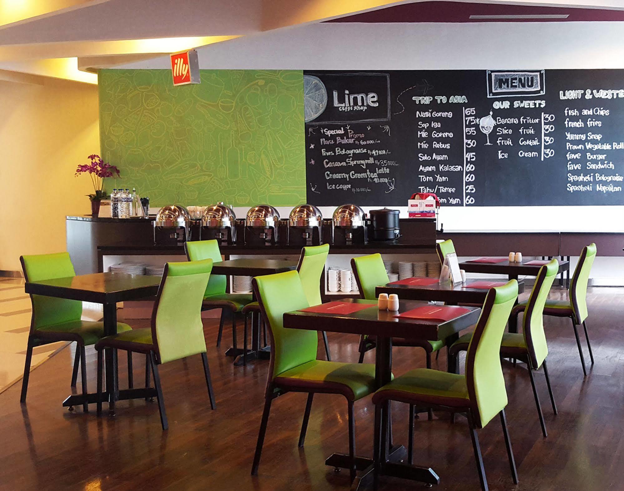Favehotel Pluit Junction Jakarta Ngoại thất bức ảnh
